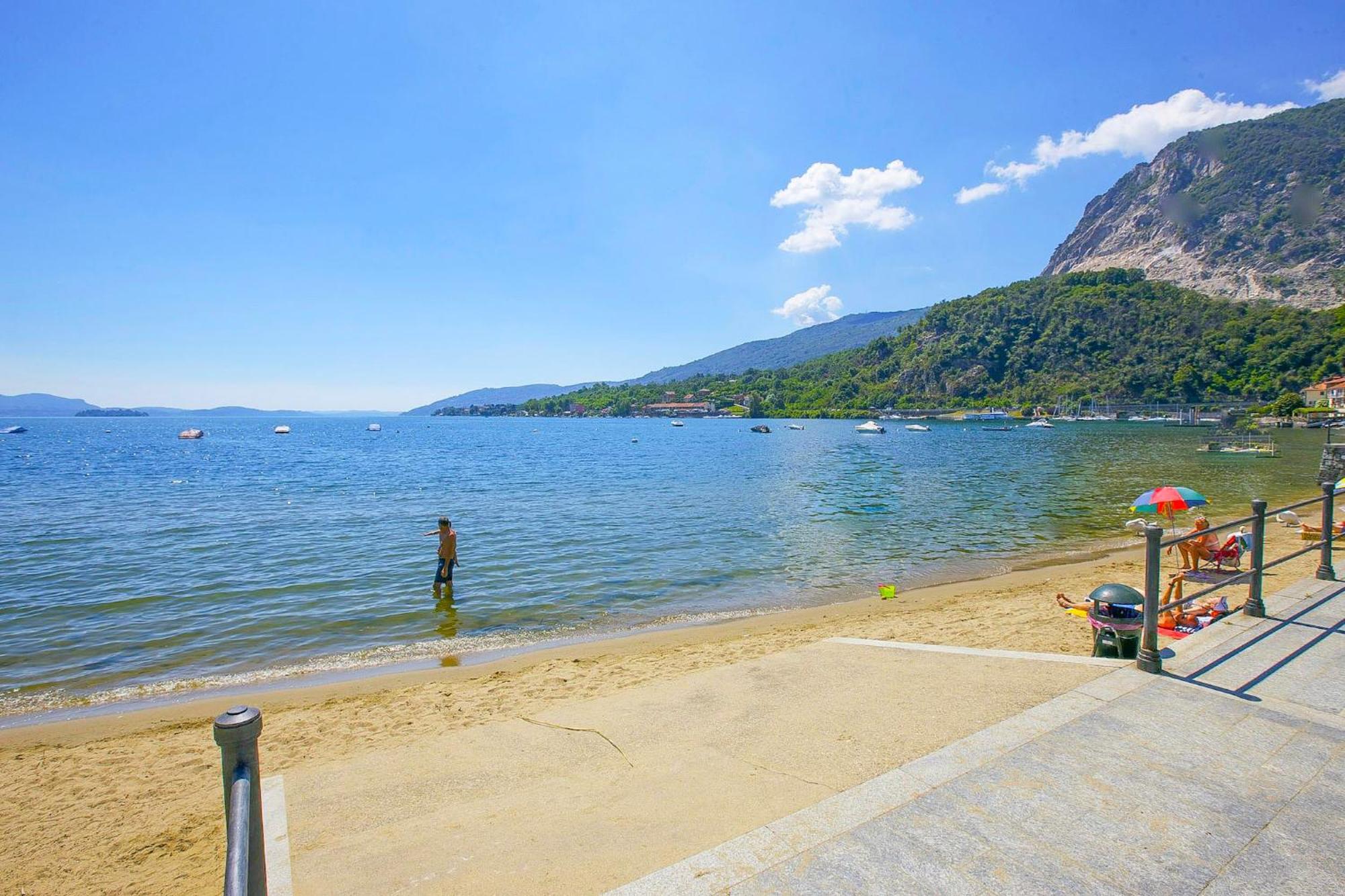 Residenz La Vela Apartment Baveno Bilik gambar