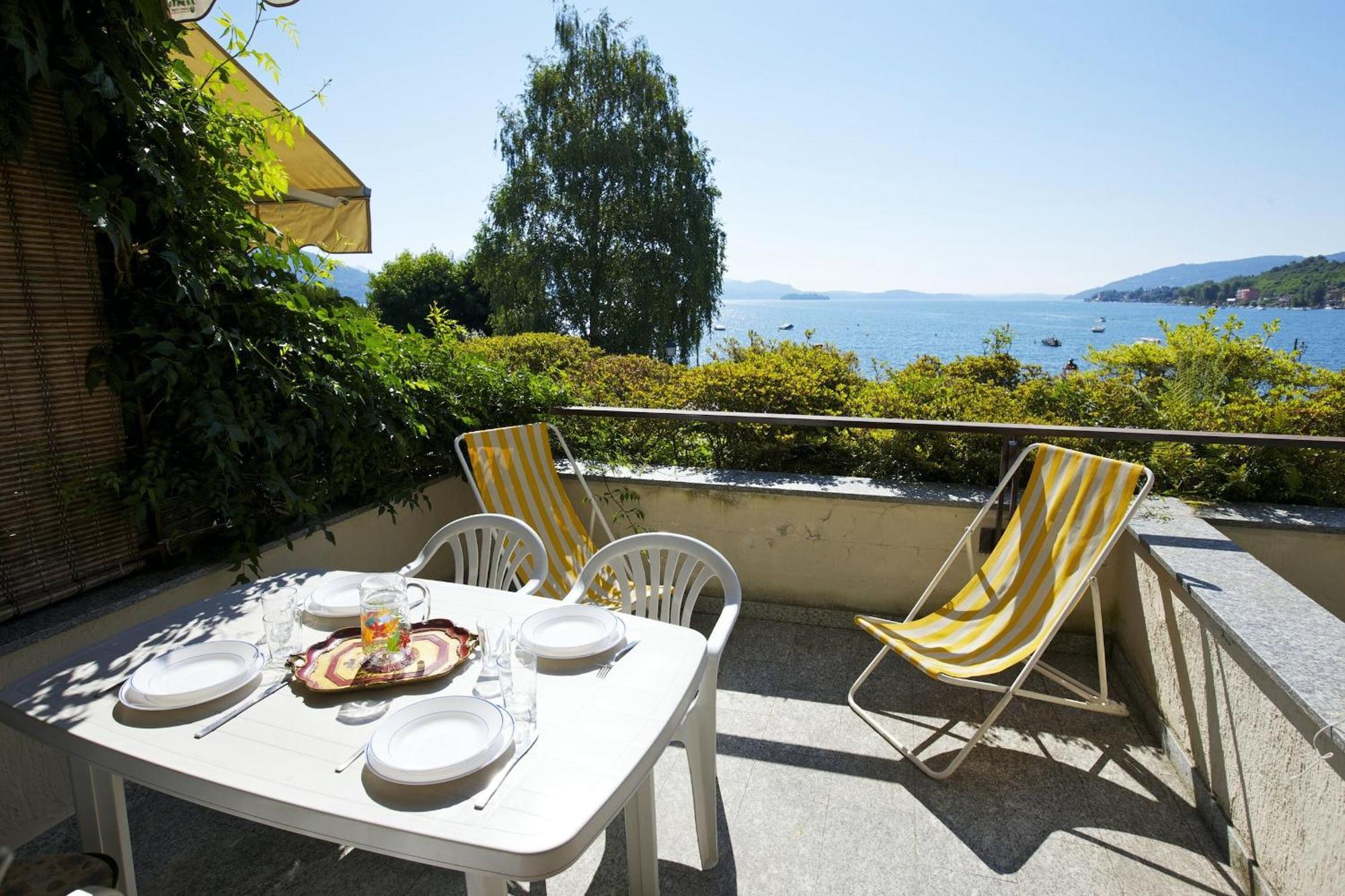 Residenz La Vela Apartment Baveno Bilik gambar